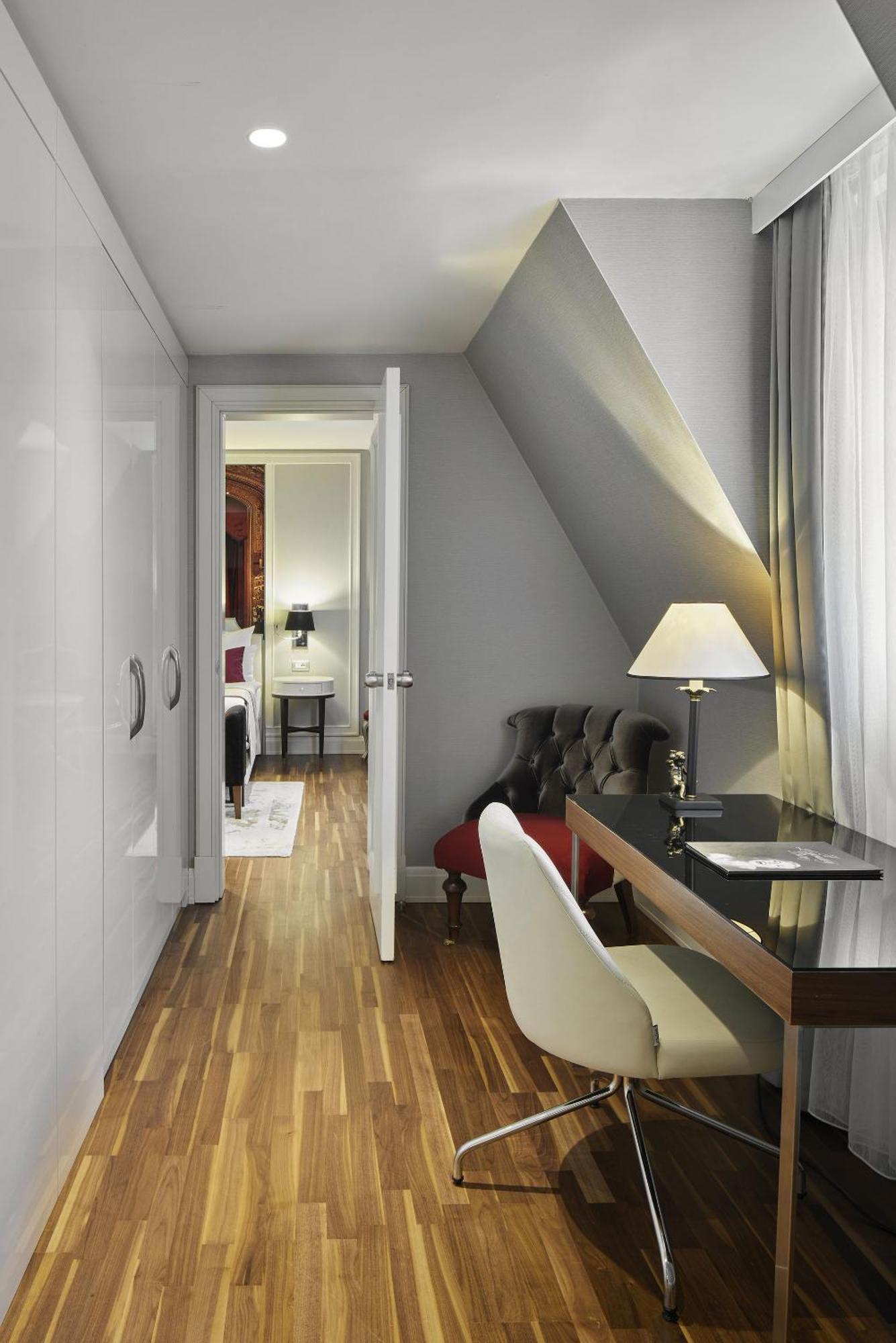 柏林御林广场泰坦尼克酒店 外观 照片 A room at the hotel