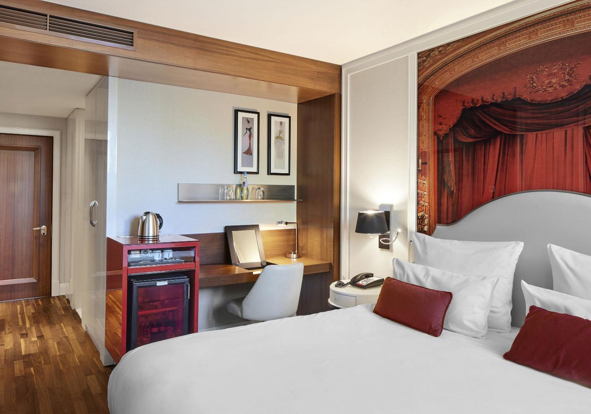 柏林御林广场泰坦尼克酒店 外观 照片 A room at the hotel